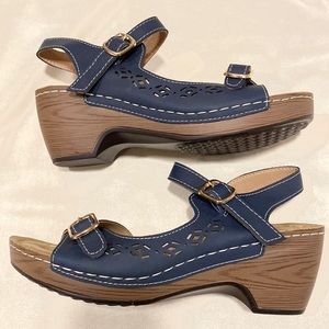 Patrizia Shantay Women’s Springback Sandal Navy , Spring Step Euro Size 38, US 7